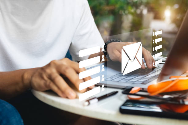 Les outils freemium attirent par leur gratuité. En effet, ils permettent d’accéder à des services sans engagement.